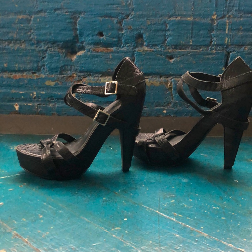 Elizabeth and James strappy platform high heel sandal